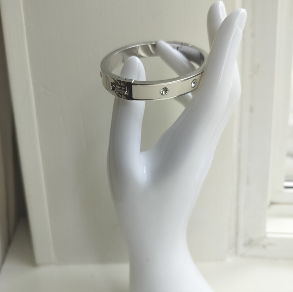 Fossil Iconic Stainless Steel Space Rhinestone Hinged Oval Bangle Bracelet Women - Picture 3 of 12